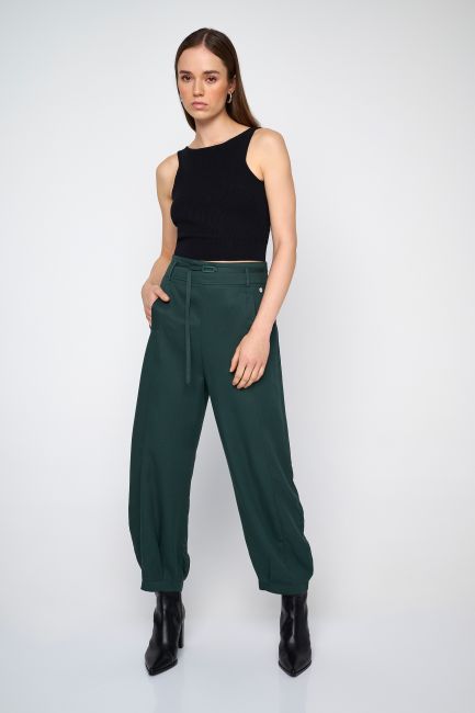 Trousers in loose fit - Green soap